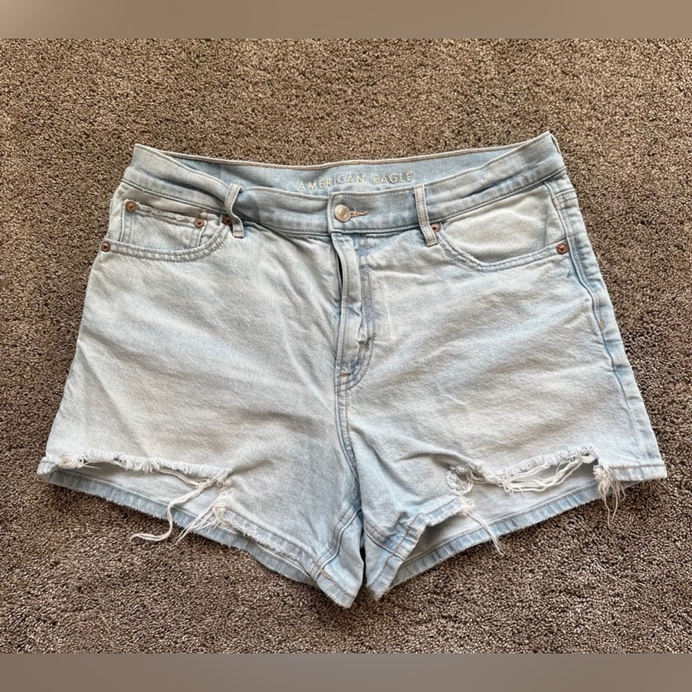 American Eagle Relaxed Demin Shorts